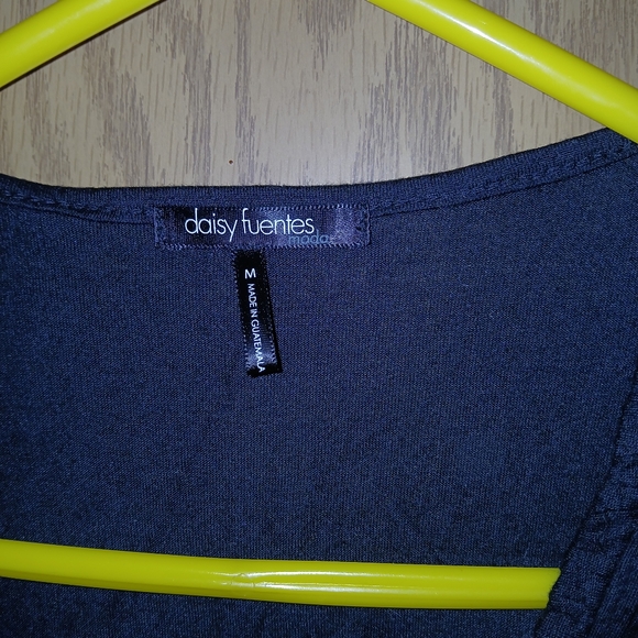 Daisy Fuentes Modal Top Womens Size Medium Black Textured Peplum Flutter Sleeves - Picture 3 of 11